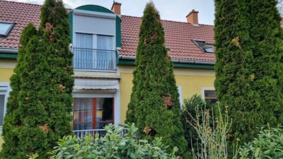 Korteszirom Apartman
