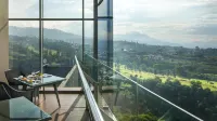 InterContinental Hotels BANDUNG DAGO PAKAR by IHG - bar