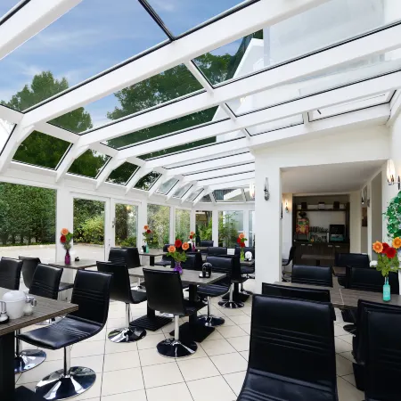 Hotel Marienthal Garni Отели рядом с достопримечательностью «Парк Эендорфер»