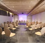 Helvetia Hotel فنادق في Val-d'Illiez