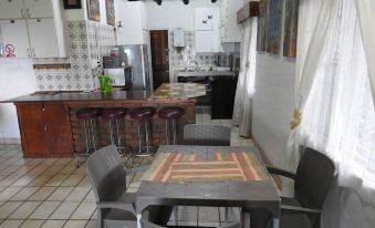 Viewpoint Lodge & Safari Tours