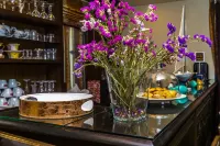 ''Epavlis Boutique Galaxidi'' - Barer