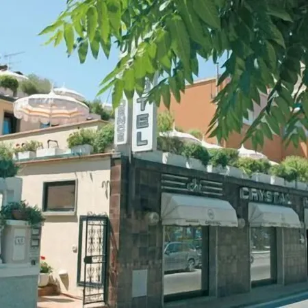 Hotel Crystal