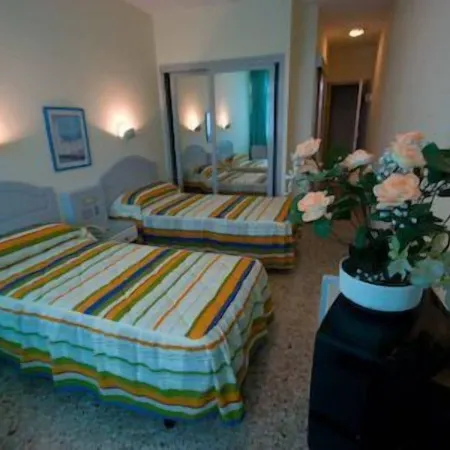 Apartamentos Catalina Park
