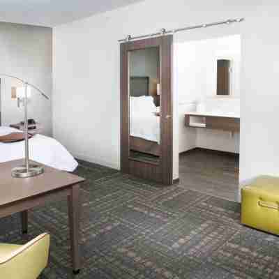 Hampton Inn & Suites la Porte Rooms