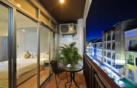 Arya Boutique Room