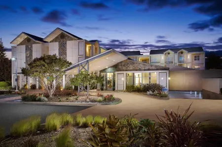 Corporate Inn Sunnyvale - All-Suite Hotel Отели рядом со станцией Станция Sunnyvale Caltrain