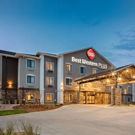 Best Western Plus Overland Inn