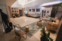 週末愛妮島海灘度假村