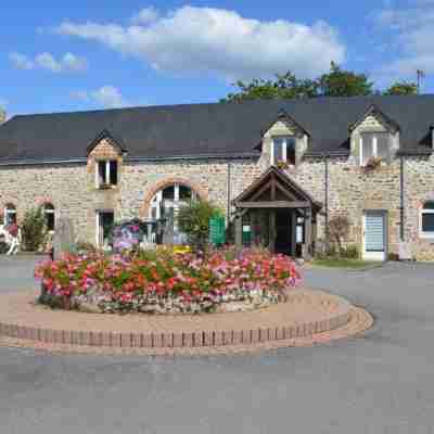 Restaurant Au Relais du Gué de Selle Hotel Exterior