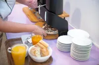 Auberge de Jeunesse HI Nice les Camélias - Desayuno