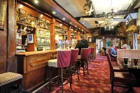 Mahon's Hotel - Bar