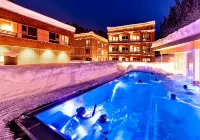 Tirol Lodge - Pools