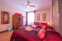 Riva Dante Apartment - Happy Rentals Hotels near Punta Lido