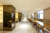 JI Hotel (Fangxian Pedestrian Street)