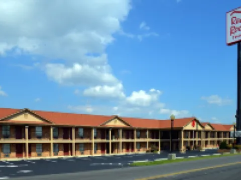 Red Roof Inn Cookeville - Tennessee Tech Hotels in Putnam County