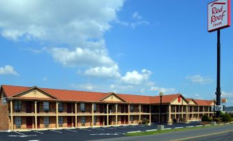 Red Roof Inn Cookeville - Tennessee Tech