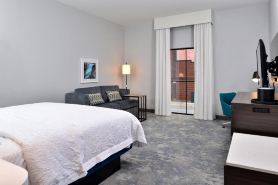 Hampton Inn by Hilton Cedar Falls Downtown