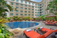 PARKROYAL Yangon - Pools