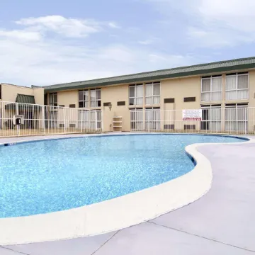 Rodeway Inn Enid South