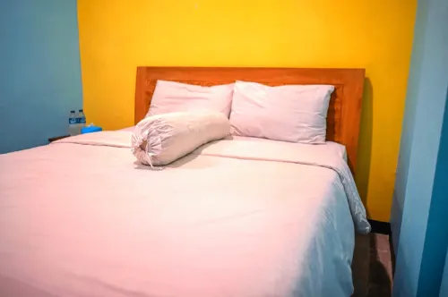 Roomz Budget Residence