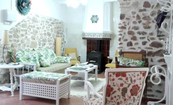 House with 3 Bedrooms in Estivella Near the Beach