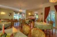 Hotel Brigitte - breakfast