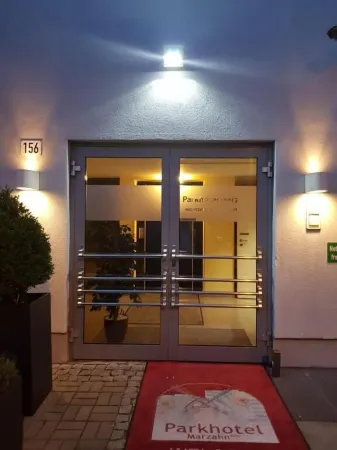 Parkhotel Marzahn Отели в г. Нойенхаген