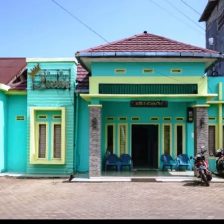 Queen Guest House Отели в г. Бенгкулу