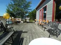 Bruce Bay Cottages & Lighthouse
