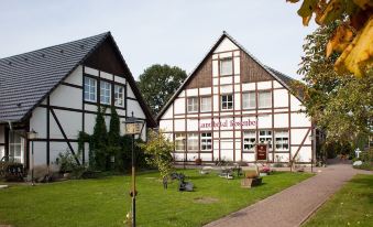 Landhotel Rosenhof Garni am Plauer See Mit Ladesäule für E-Autos