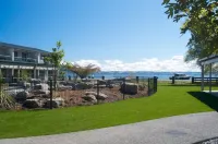 Wai Ora Lakeside Spa Resort Hotel a Holdens Bay