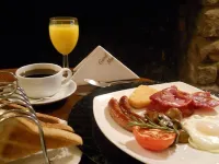 Castle Lodge Wilton Hotels in Walford