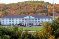 Quality Inn & Suites Bellville - Mansfield Hotels in Bellville
