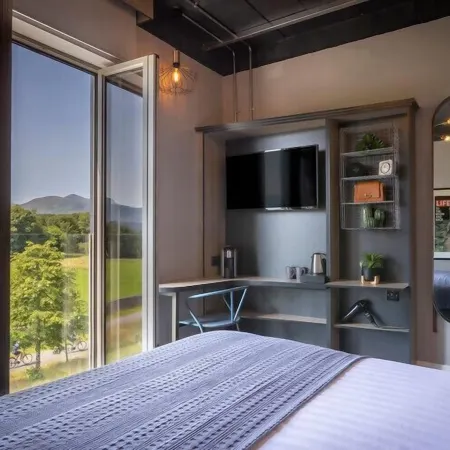 Hotel67 Отели в г. Килларни