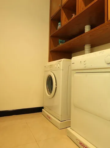 รูปภาพของซีรีน่า สาทร สวีท