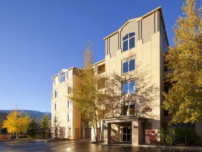Sheraton Lakeside Terrace Villas at Mountain Vista, Avon, Vail Valley Các khách sạn ở Avon