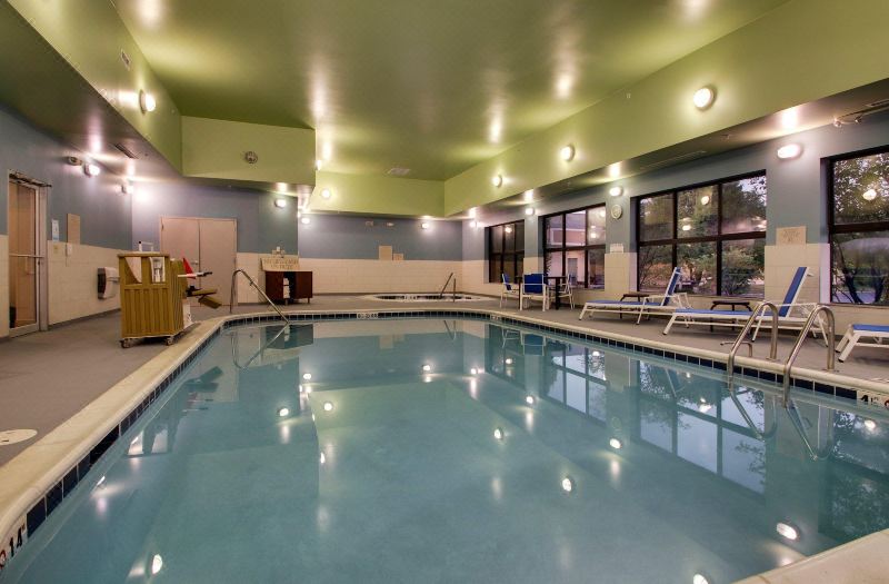 Holiday Inn Express & Suites Morris by IHG photo 3