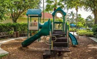 Sunshine Villa 5 Bedroom Villa by Redawning