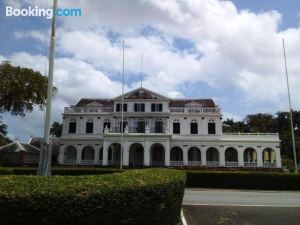 Stunning 3-Bed House in Paramaribo Suriname