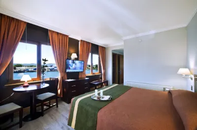 Hotel Diego de Almagro Valdivia Hotels near Mercado Fluvial de Valdivia