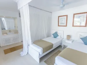 Dhow Inn Boutique Hotel