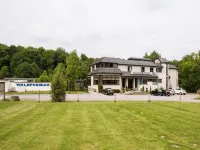 Landhaus Sundern Hotels near Terra Vita Hermannsweg Aussichtsplatform Steinbruch im Kleefeld