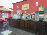 Days Inn & Suites by Wyndham Hutchinson Hotels in Reno County