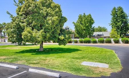 Motel 6-Fresno, CA - Blackstone North - Housity