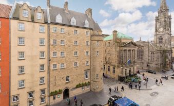 Destiny Scotland - Royal Mile Residence