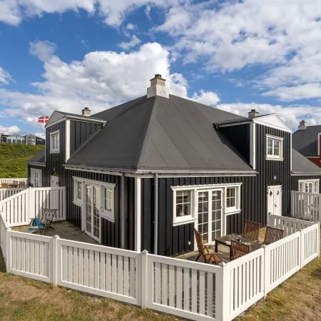 "Jannike" - 100m from the Sea