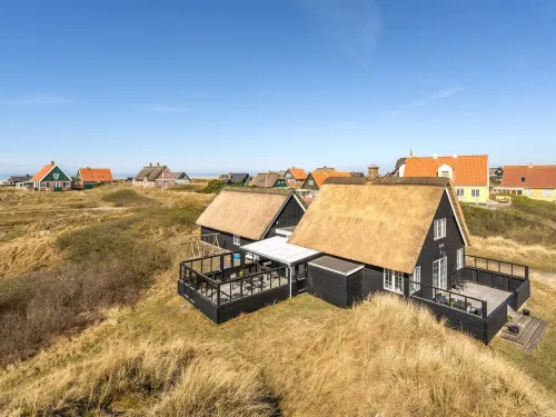 "Sten" - 100m from the Sea