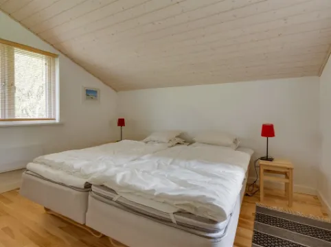 "Eina" - 250m from the Sea