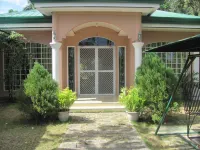 Villa 301 B&B Hotels in Baclayon